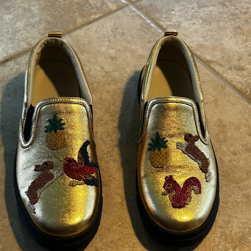 Gucci nature shoe set! A fun shoe! Gently worn